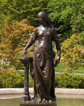 home-information-3_0 statue