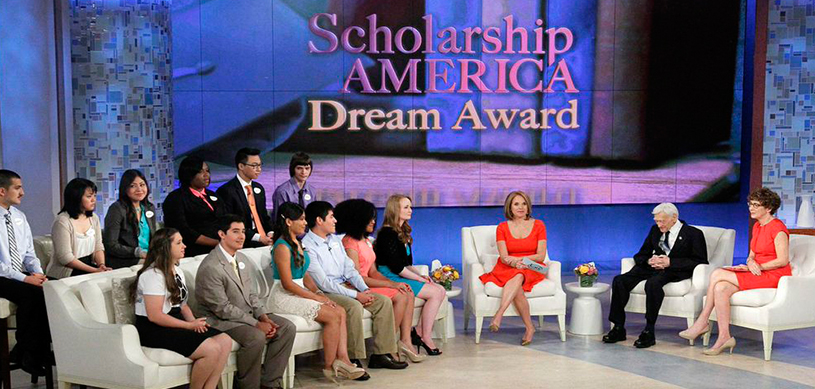 Katie Couric Presents Award to Columbia College Senior